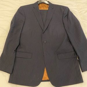 Jos. A. Bank 40R Slim Fit Suit Like New